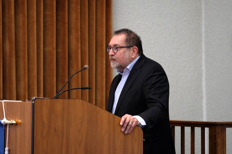 Steven J. Zipperstein